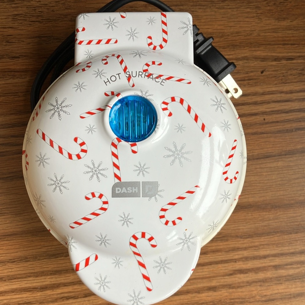 Waffle Maker - Picture 5 of 12